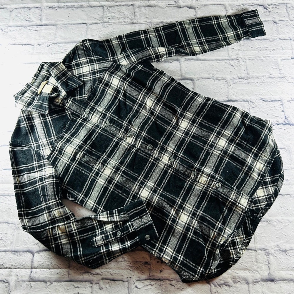 Duluth Trading Co Womens XS Black White Plaid Flannel Shacket Button Up Shirt
